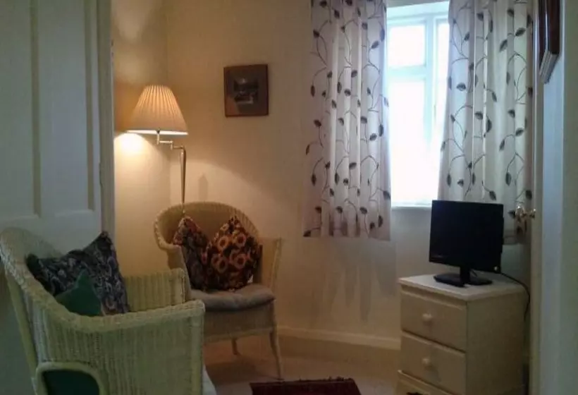 Thorpe Green House Vegetarian Bed & Breakfast