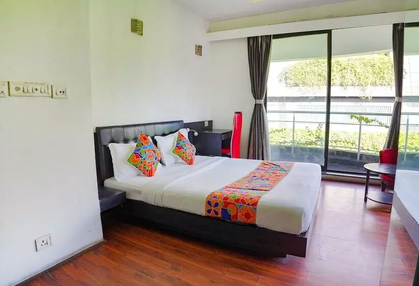Fabhotel Ballygunge Luxury   Nr Ballygunge Station