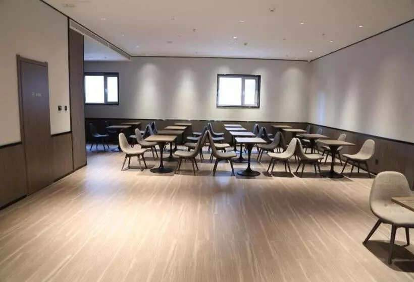 Hanting Hotel Heihe Railway Station