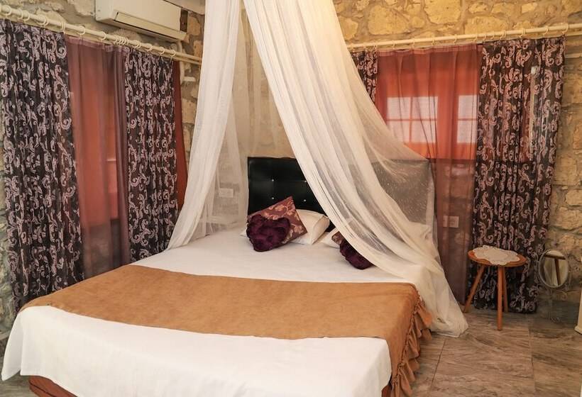 Usta X Cirak Butik Otel