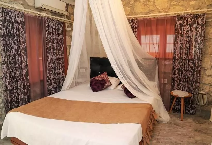 Usta X Cirak Butik Otel