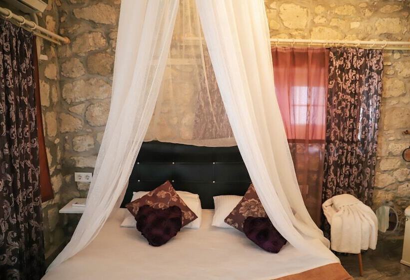 Usta X Cirak Butik Otel