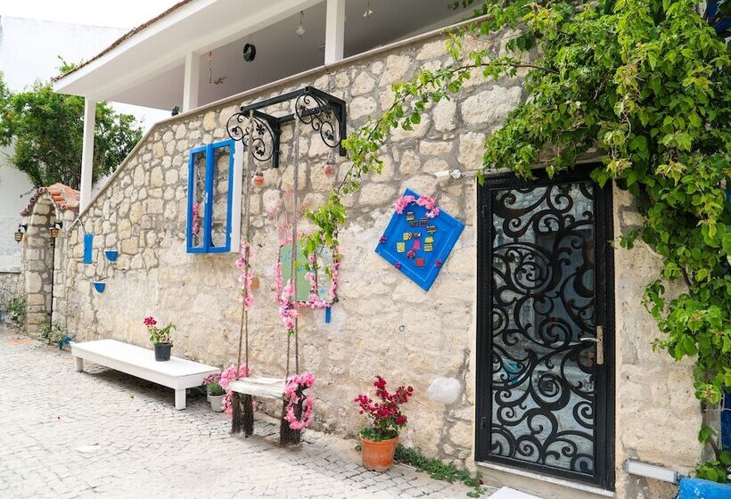 Usta X Cirak Butik Otel