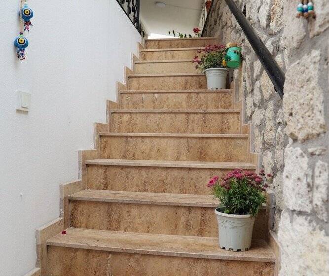 Usta X Cirak Butik Otel