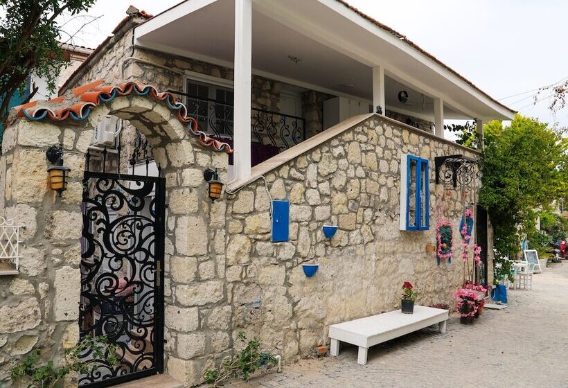 Usta X Cirak Butik Otel