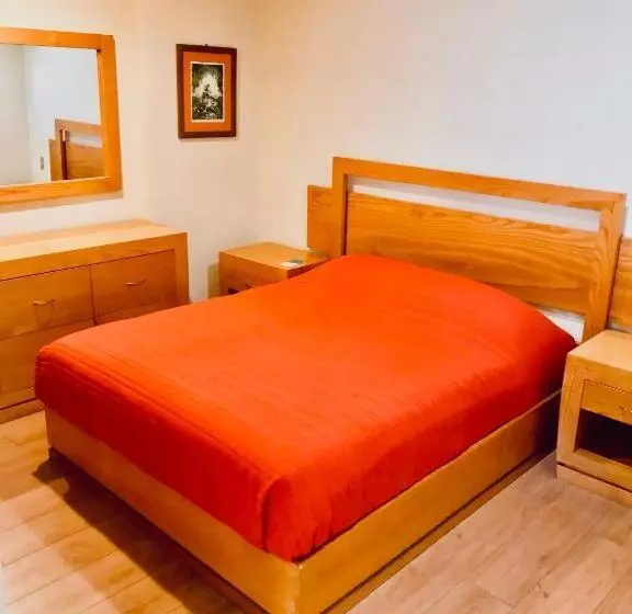 & Suites Victoria
