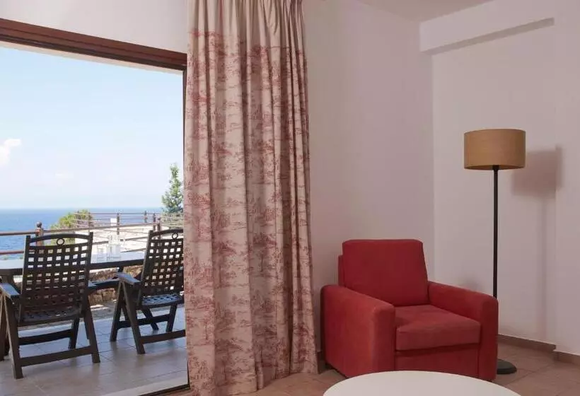 Anassa Mare Villas & Residences