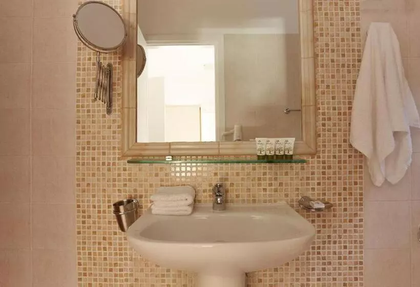 Anassa Mare Villas & Residences