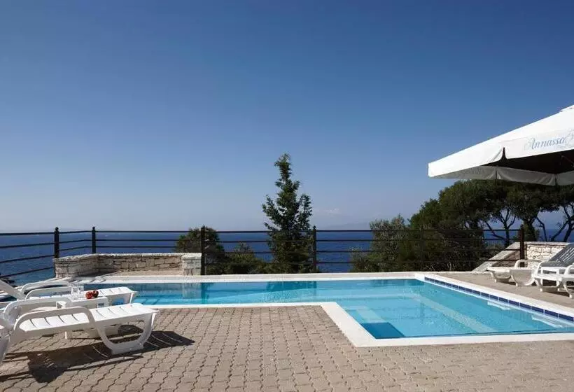 Anassa Mare Villas & Residences