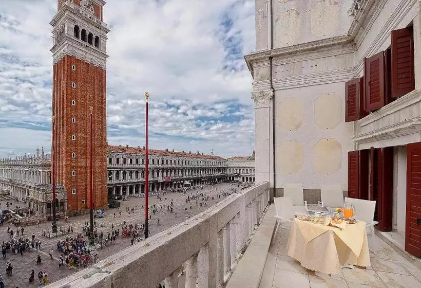 تختخواب و صبحانه Canaletto Luxury Suites San Marco Luxury