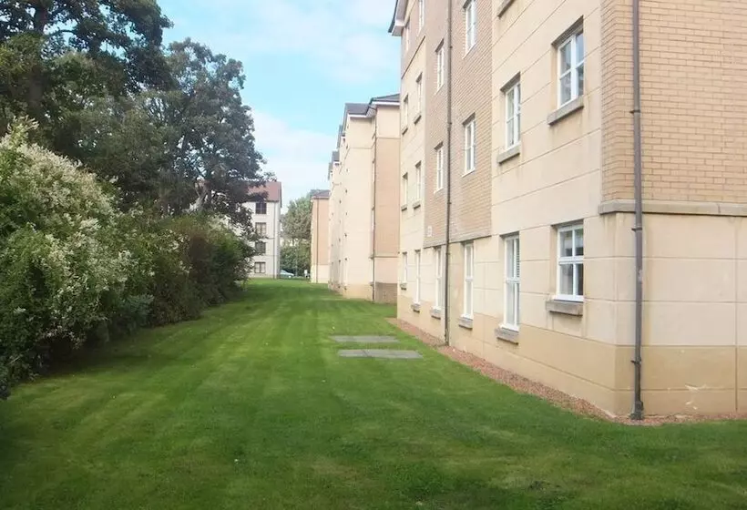 Edinburgh Palace Apartment