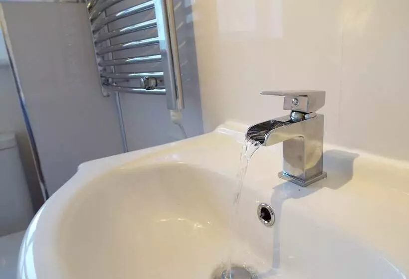 Edinburgh Palace Apartment