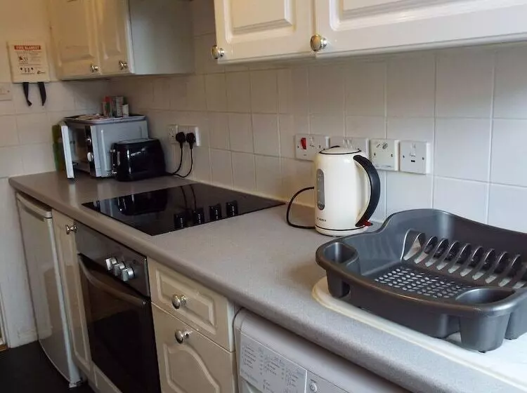 Edinburgh Palace Apartment