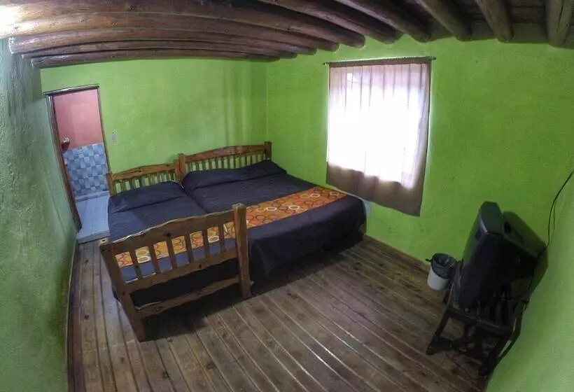 مسافرخانه Posada St Cruz Creel