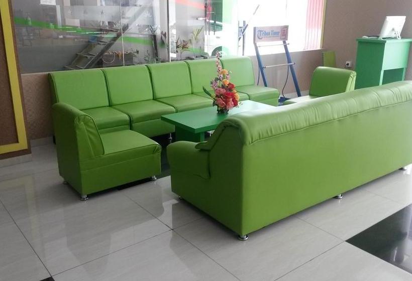 בית מלון כפרי Agung Makassar