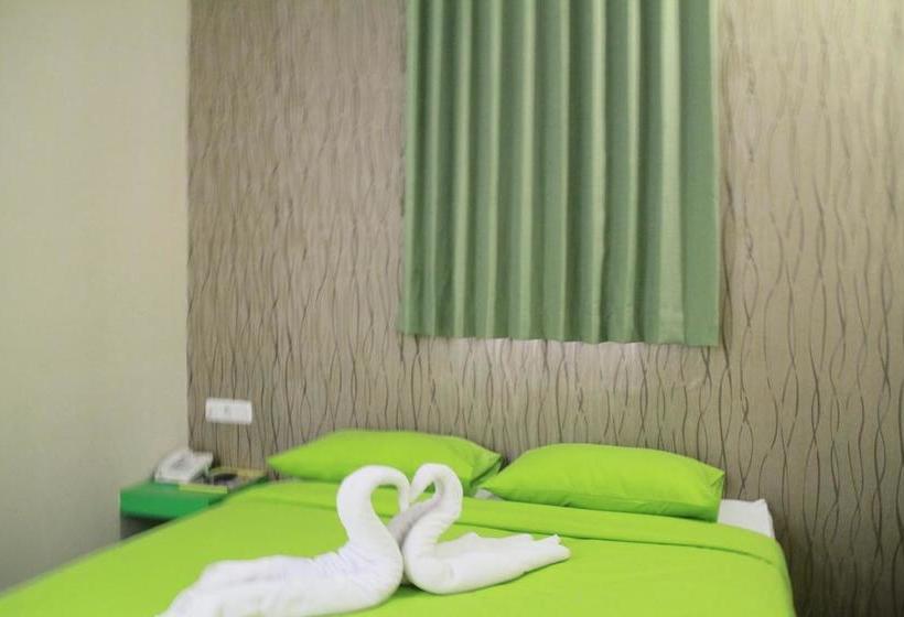 בית מלון כפרי Agung Makassar