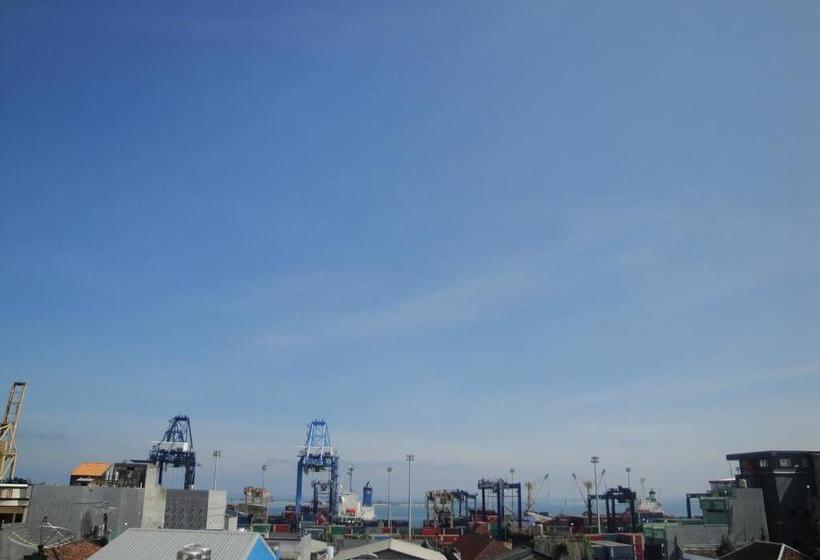 בית מלון כפרי Agung Makassar