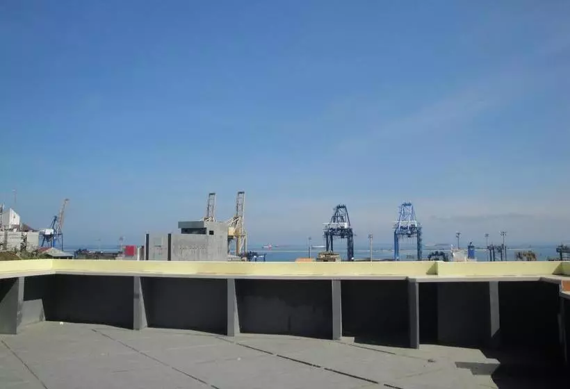 בית מלון כפרי Agung Makassar