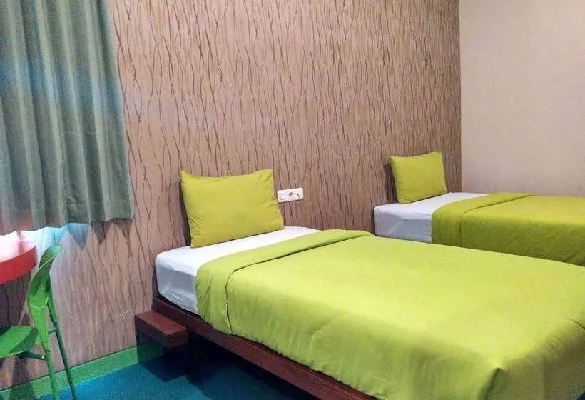 בית מלון כפרי Agung Makassar