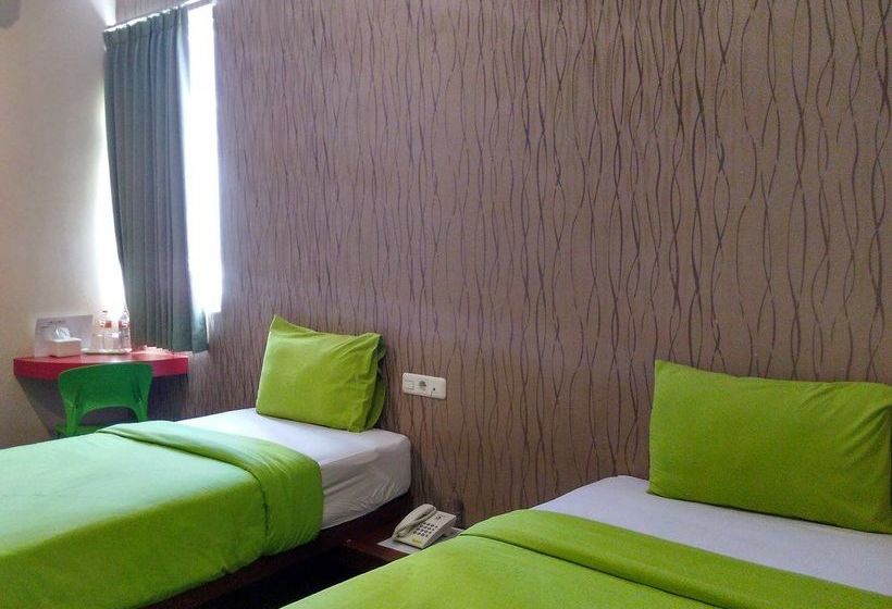 בית מלון כפרי Agung Makassar