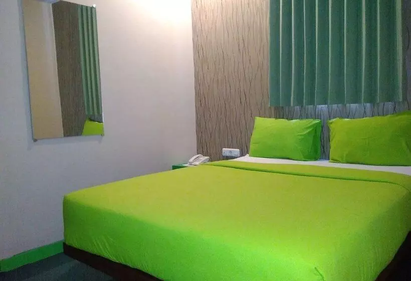 בית מלון כפרי Agung Makassar