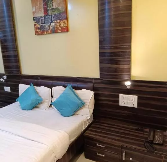 Hotel Amber Colaba