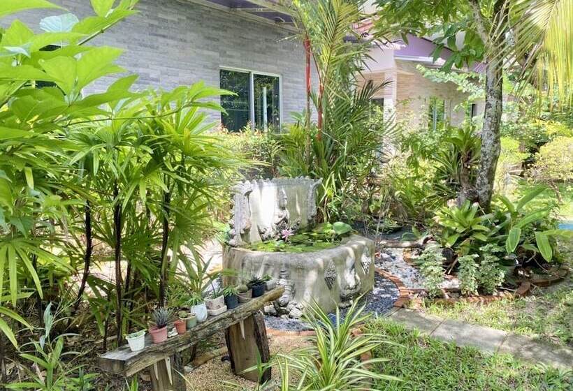 בית מלון כפרי Canal Resort