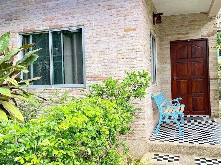 בית מלון כפרי Canal Resort