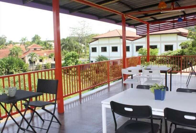 בית מלון כפרי Canal Resort