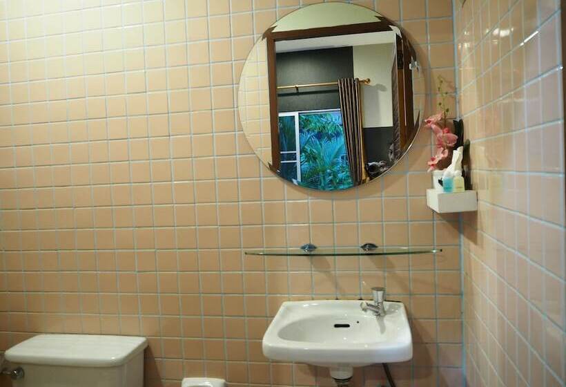 בית מלון כפרי Canal Resort