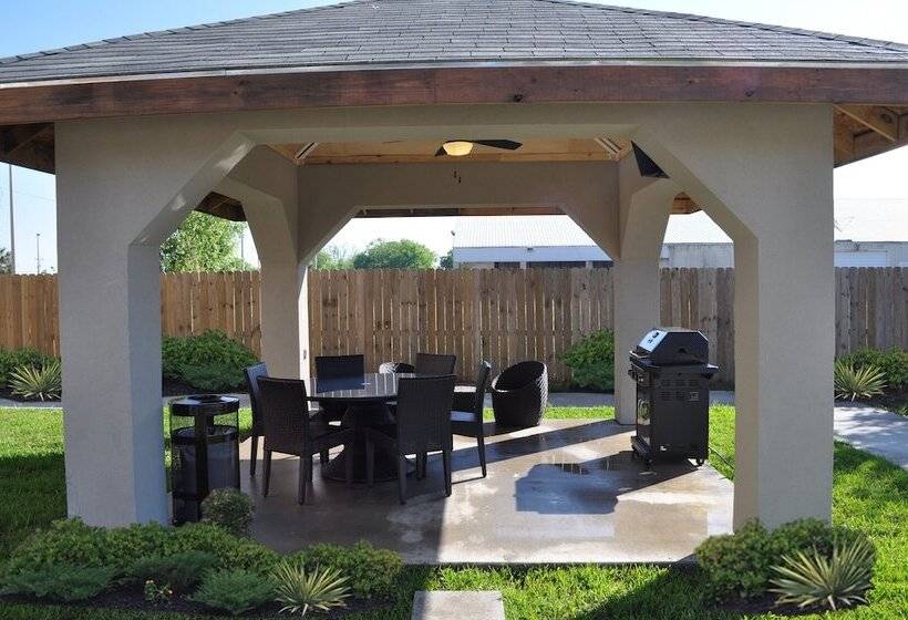 ホテル Candlewood Suites Bay City, An Ihg