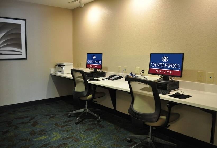 ホテル Candlewood Suites Bay City, An Ihg