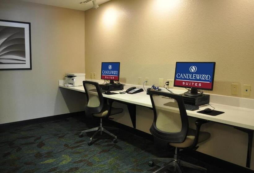 ホテル Candlewood Suites Bay City, An Ihg