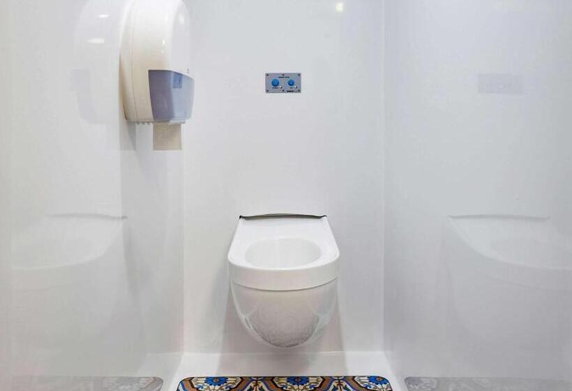 Отель F1 Rouen Zénith Parc Expo