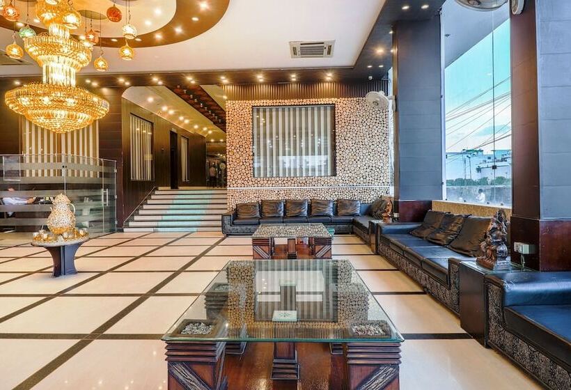 בית מלון כפרי Grand Shiva