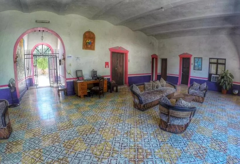 Отель Hacienda Santa Cruz Del Fuerte