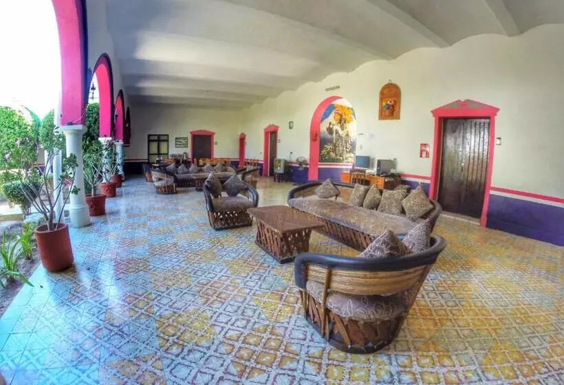 Отель Hacienda Santa Cruz Del Fuerte