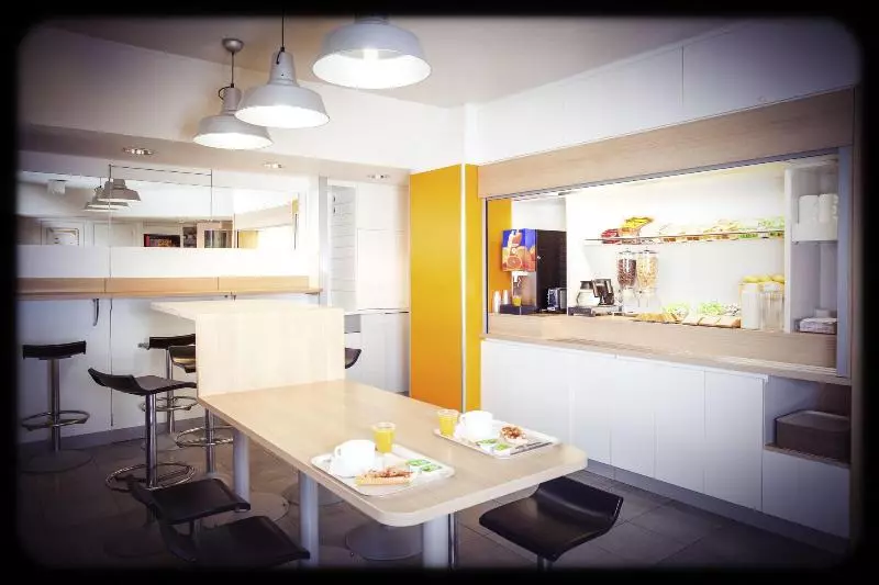 酒店 Kyriad Direct Dijon Sud Chenove