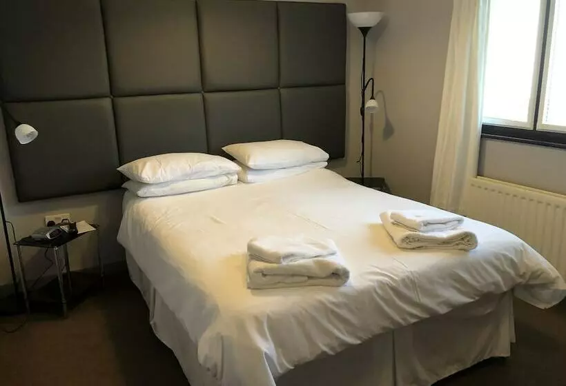 Hotel Links Lets Room Only