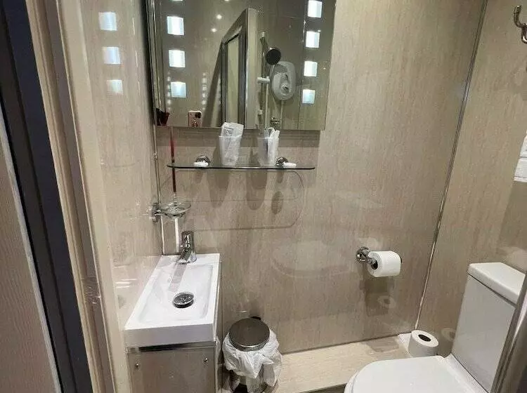 Hotel Links Lets Room Only