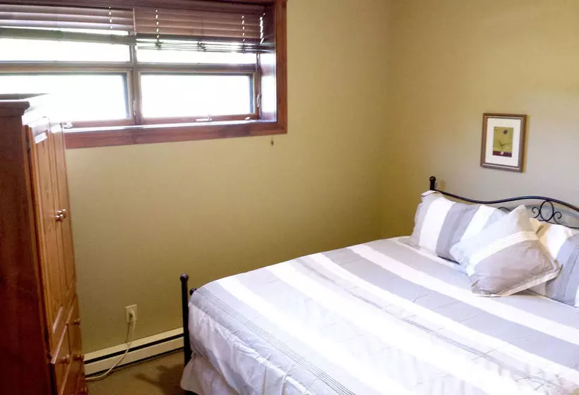 Hotel Tremblant Les Eaux By Les Suites