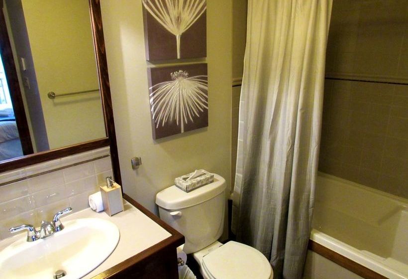 בית מלון כפרי Tremblant Les Eaux By Les Suites