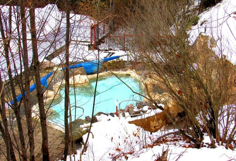 בית מלון כפרי Tremblant Les Eaux By Les Suites