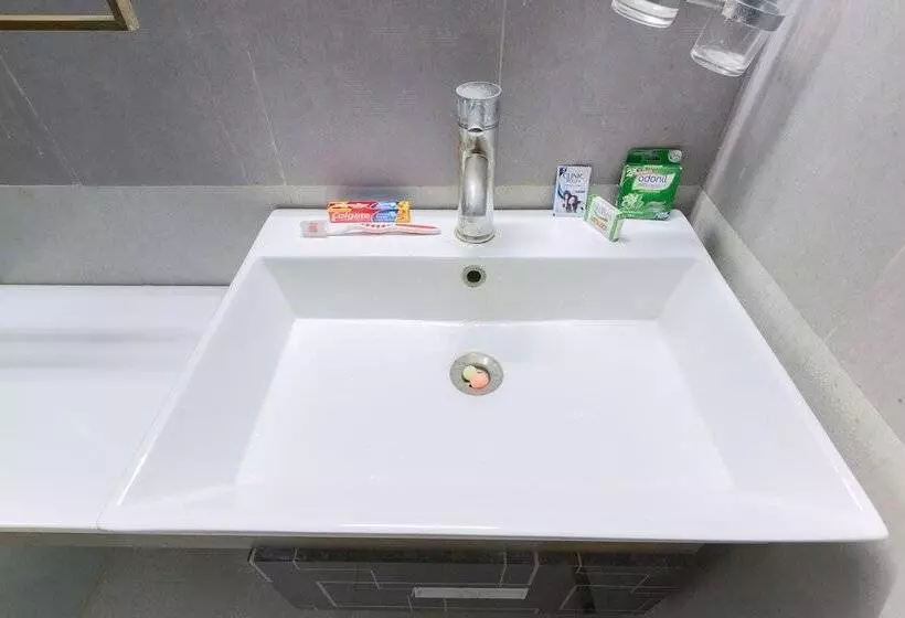 ホテル Zo Rooms Kothaguda Junction