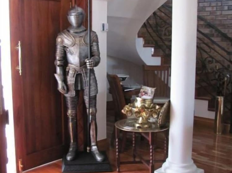 פנסיון Aristo Manor