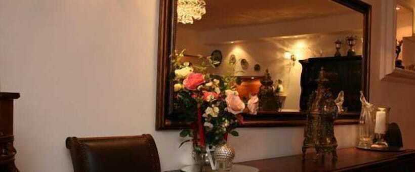 פנסיון Aristo Manor