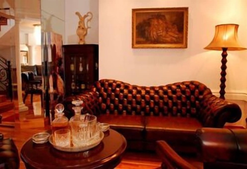 פנסיון Aristo Manor