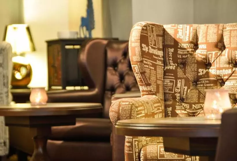 ペンション Paj Hotelul Retreat & Spa