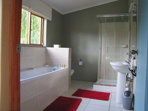 The Clarens Country House