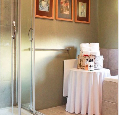 The Clarens Country House